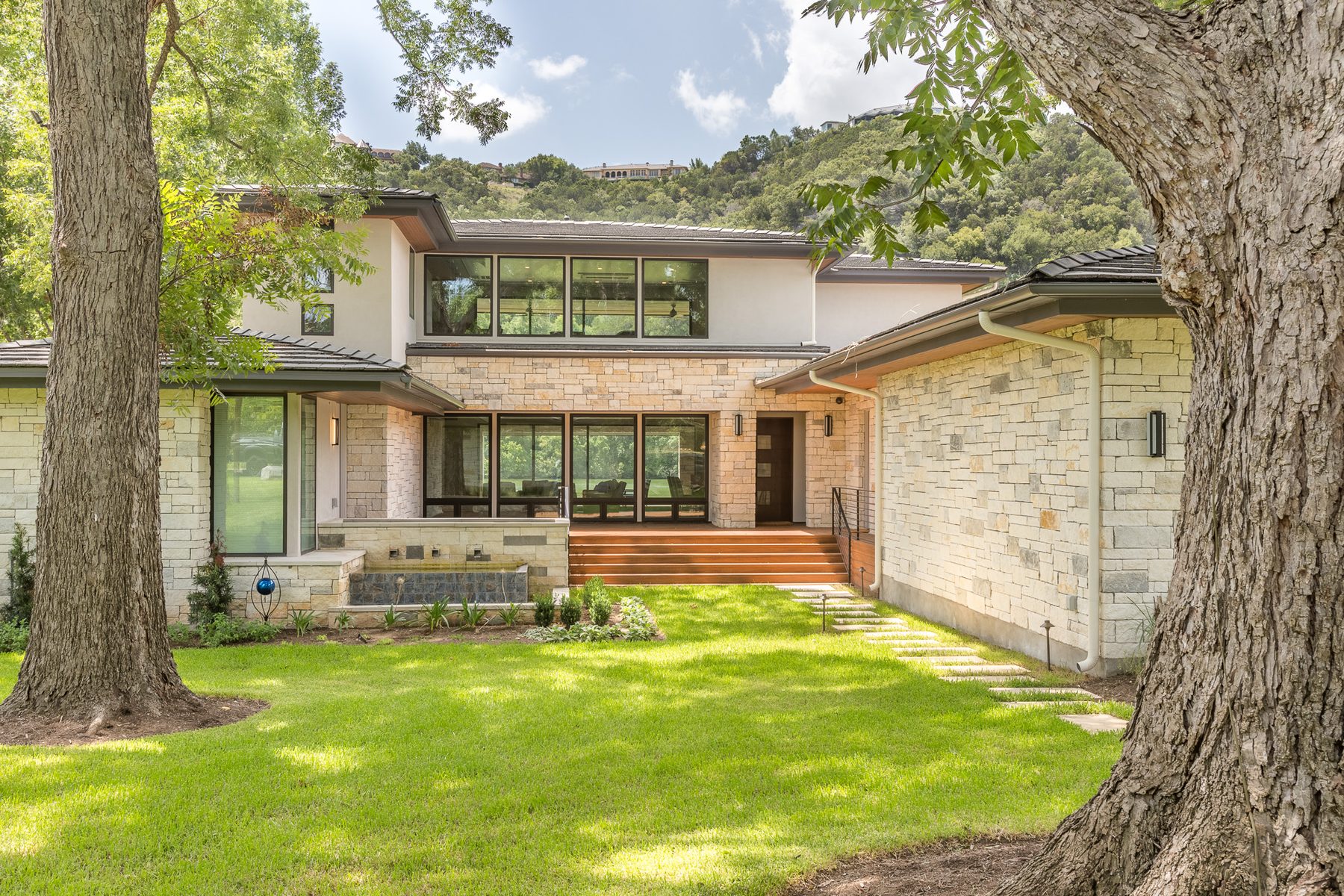Manana Road- the house between the trees