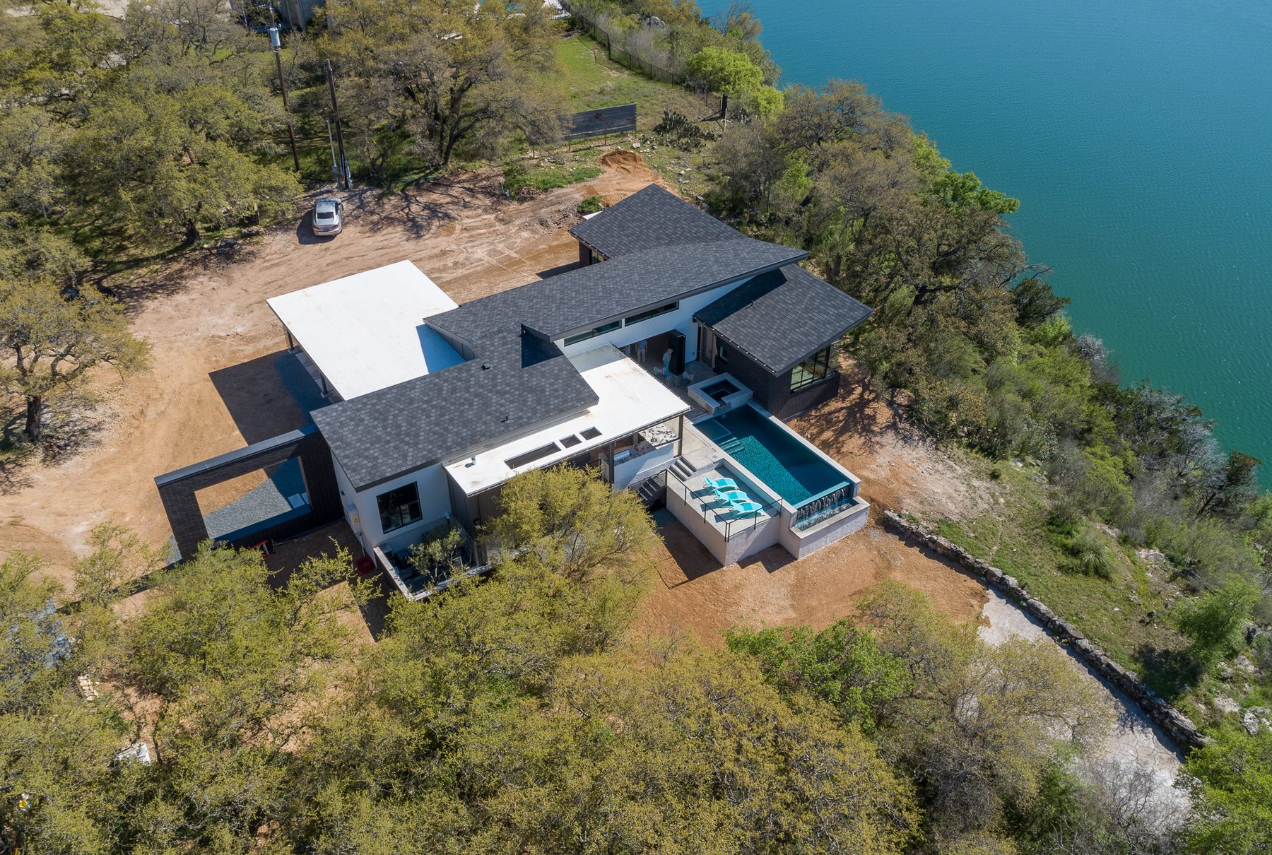 The house on the cliff